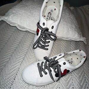 Minnie Mouse Disney White Sneakers with Black and Red Details -runs big